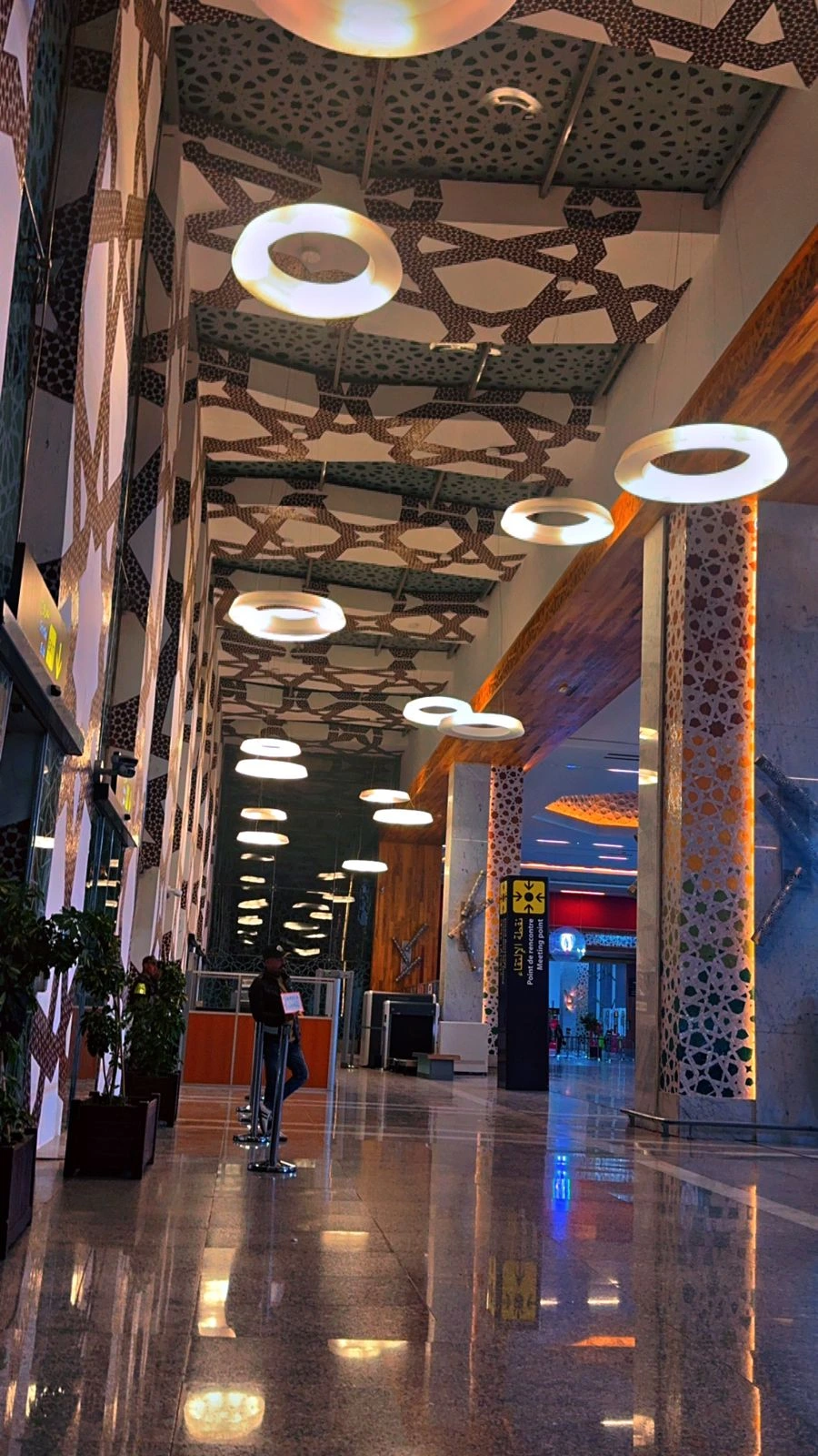 Guide complet sur la location de voiture à l'aéroport de Fès - FatmCar Guide Complet pour la Location de Voiture à l'Aéroport de Fès - location de voiture aéroport Fès