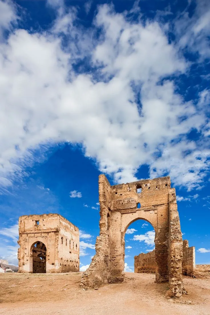 Guide complet sur la location de voiture à l'aéroport de Fès - FatmCar Votre voiture de location à l’aéroport de Fès en quelques minutes