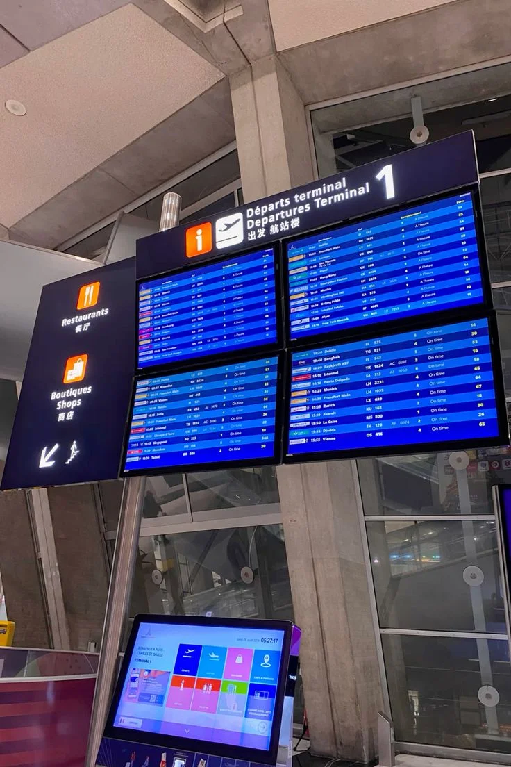Guide complet sur la location de voiture à l'aéroport de Fès - FatmCar Explorez Fès et ses alentours en voiture depuis l’aéroport